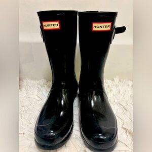 Hunter Short Boot - Black (glossy)